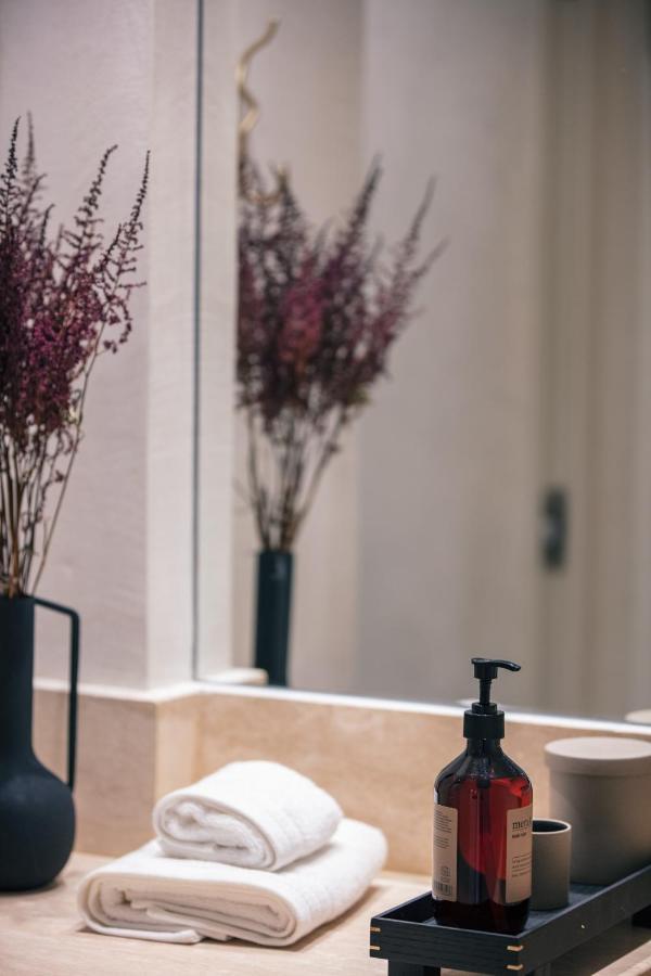 Path I & II - A Taste Of Elegance Apartment Chania  Bagian luar foto
